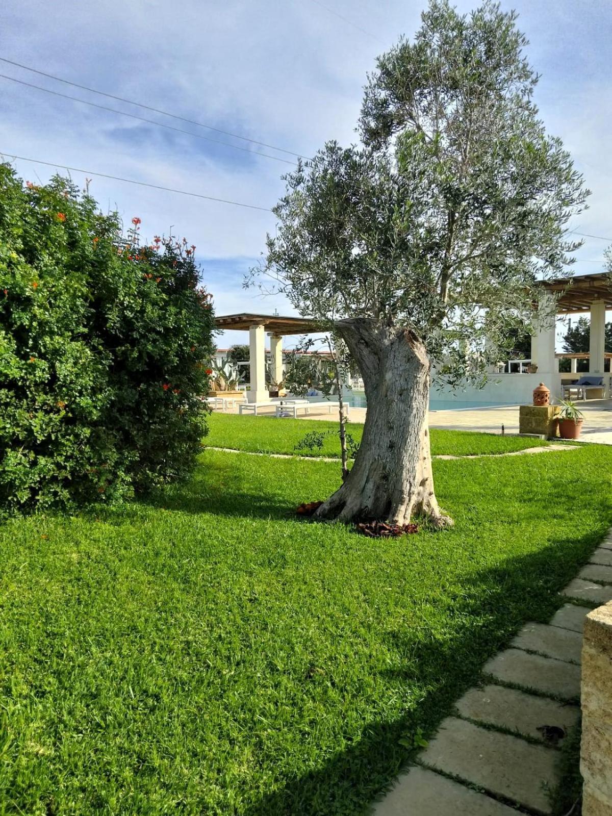 Aparthotel Borgo Rosso Terra Gallipoli Exterior foto